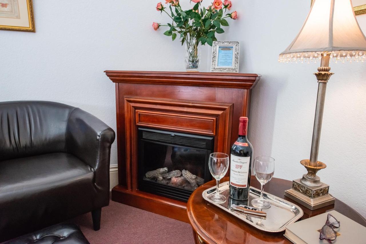 The Continental Inn Tomales Экстерьер фото